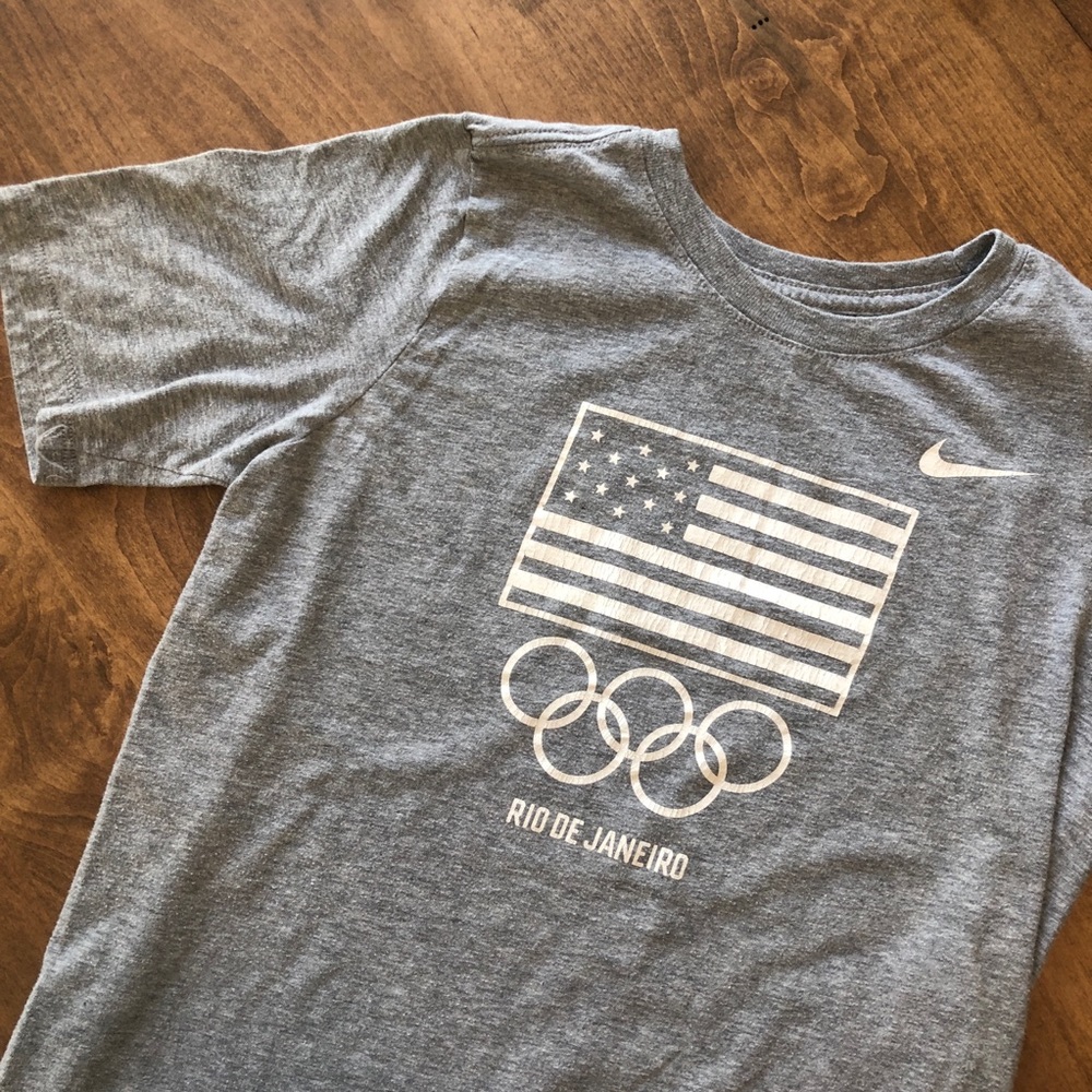 Kids Nike T-shirt